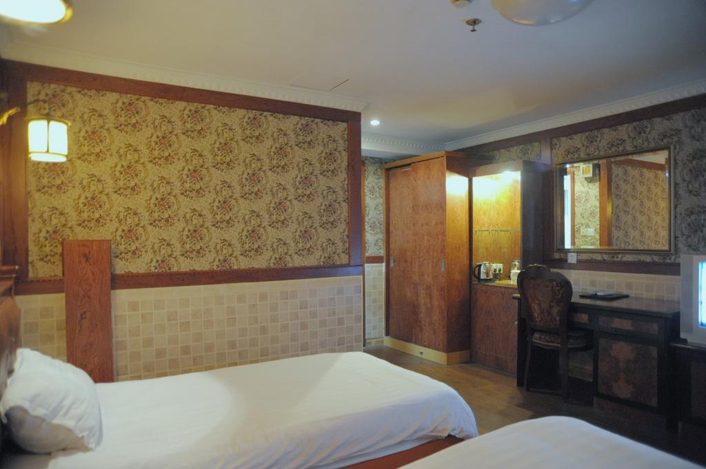 Lianbang Hotel